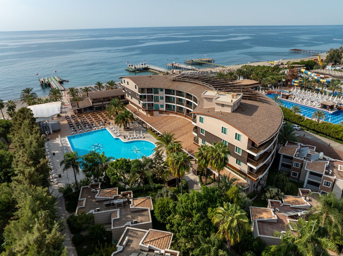 Quatro Famıly Club Dem