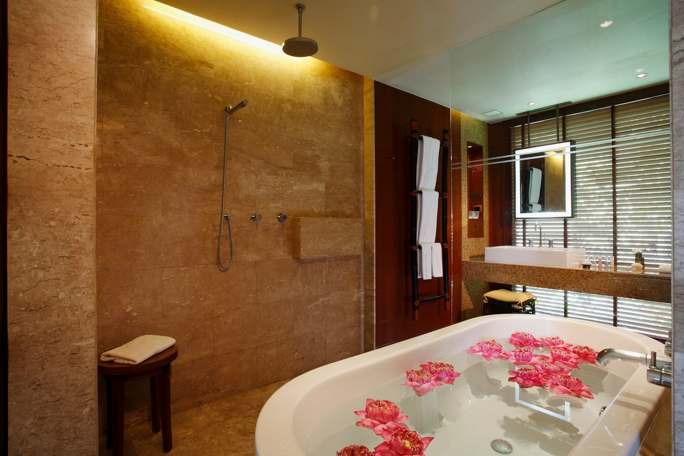 Centara-Grand-Beach-Resort-and-Villas-Krabi-Room-34