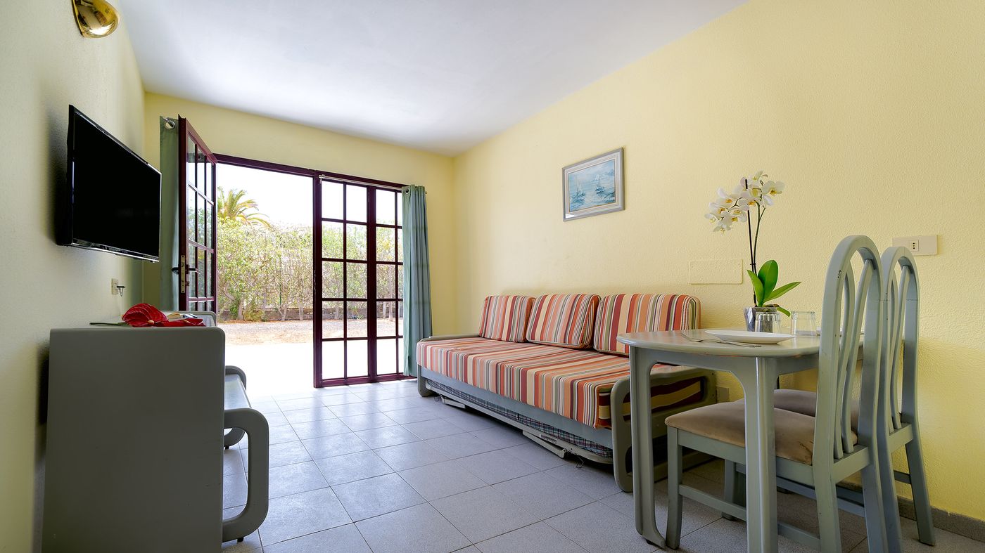 Maspalomas-Oasis-Club-Room-33