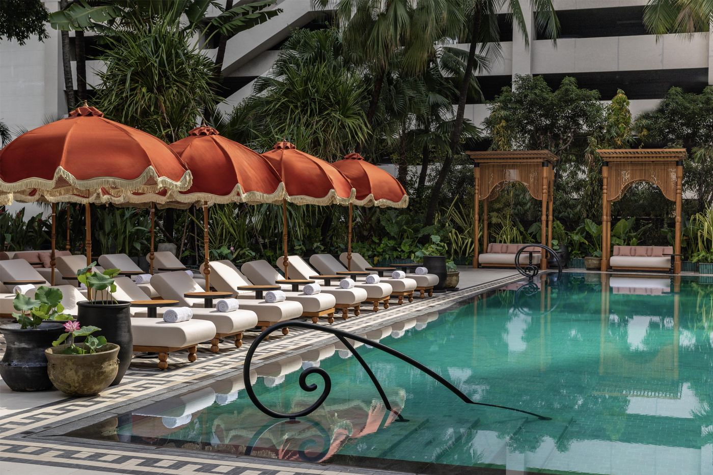 Anantara-Siam-Bangkok-Pool-4