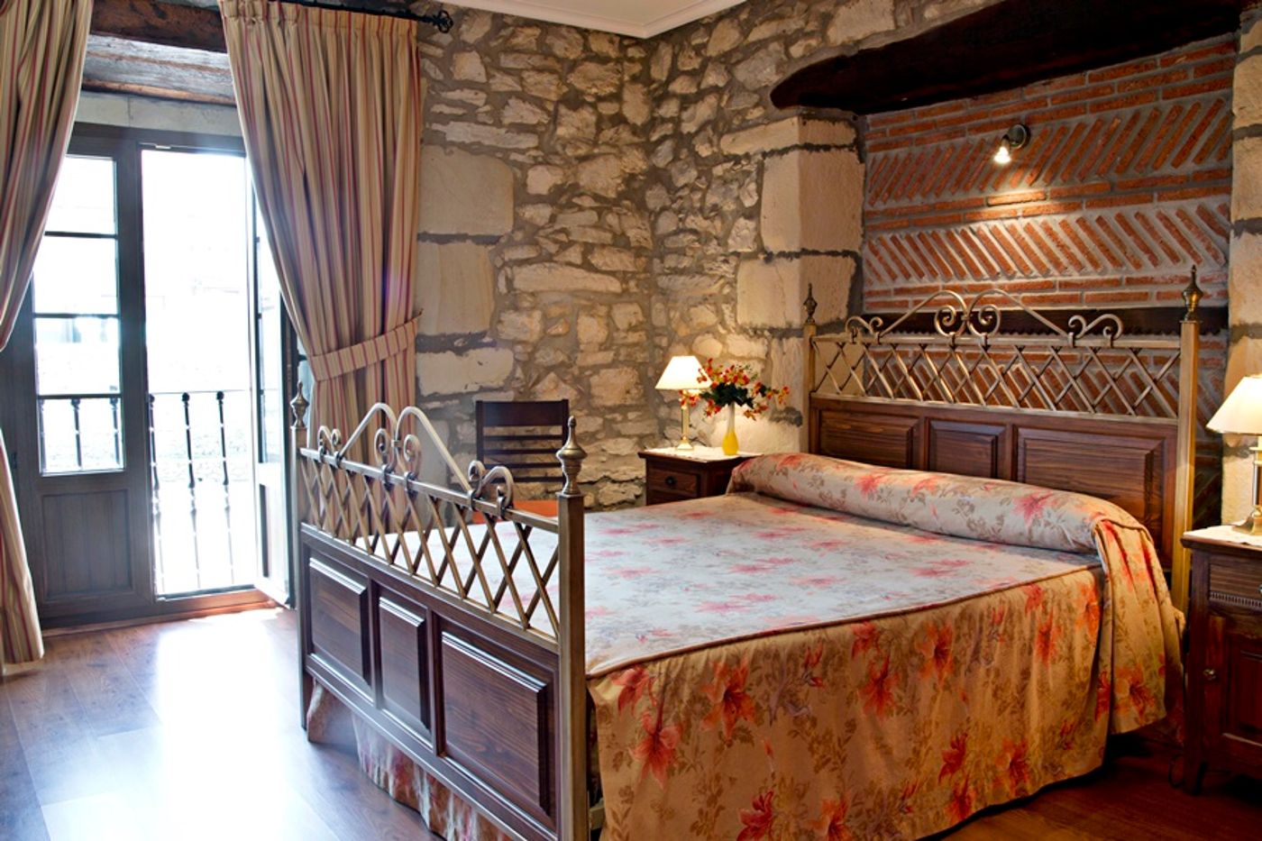 Casona Los Caballeros-Spain-Santillana Del Mar-General view-8