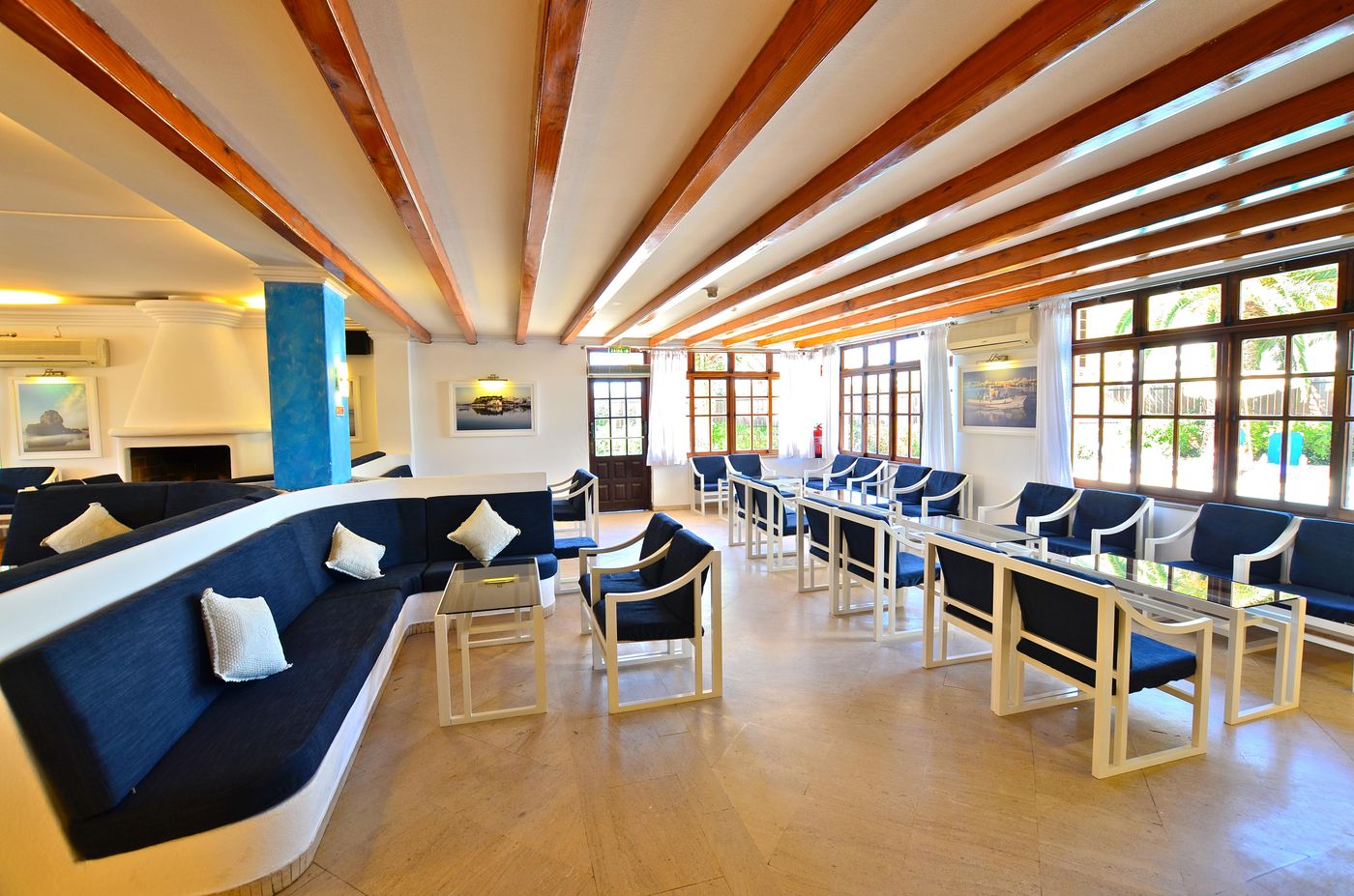 Mirachoro-Praia-Da-Rocha-Bar-30