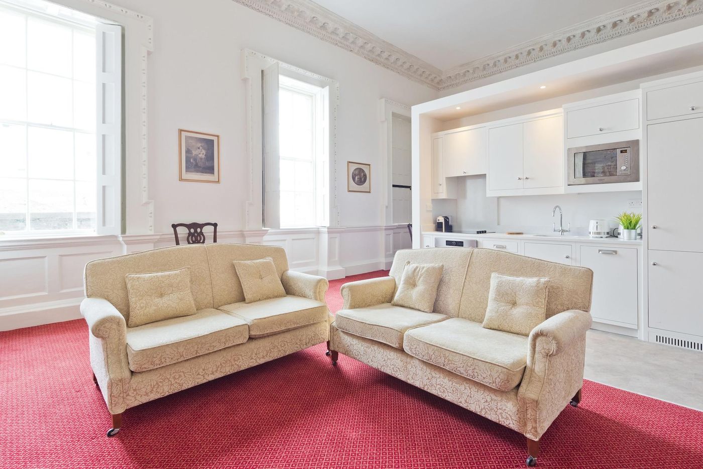 Henrietta-Suites-City-Centre-Room-41