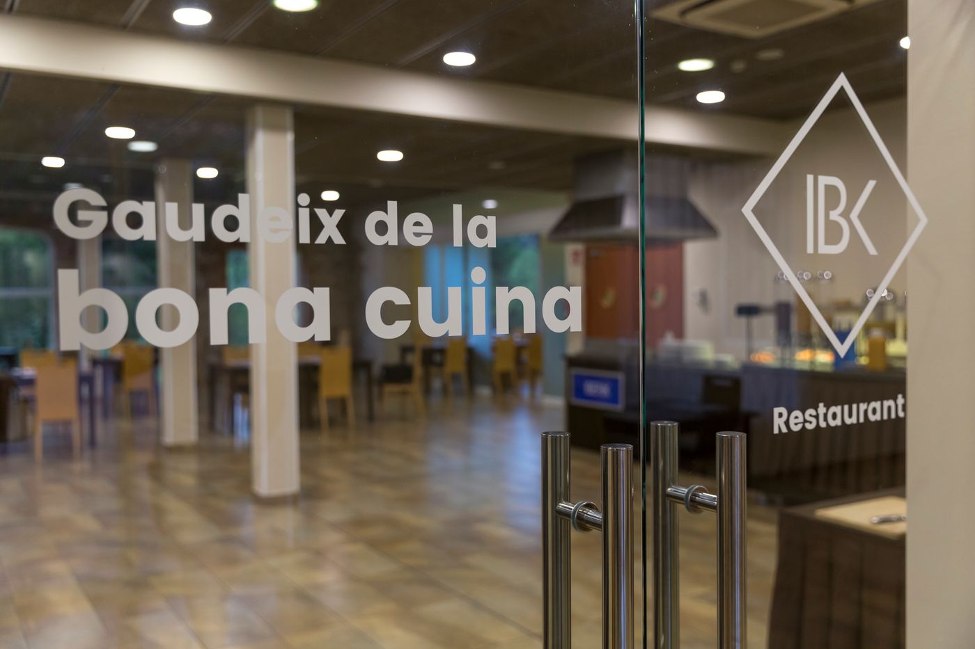 Balneario-Rocallaura-Restaurant-25