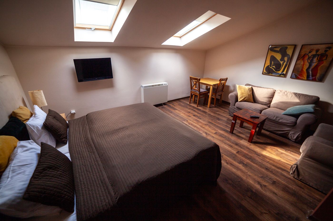 Lounge-Apartments-Room-52