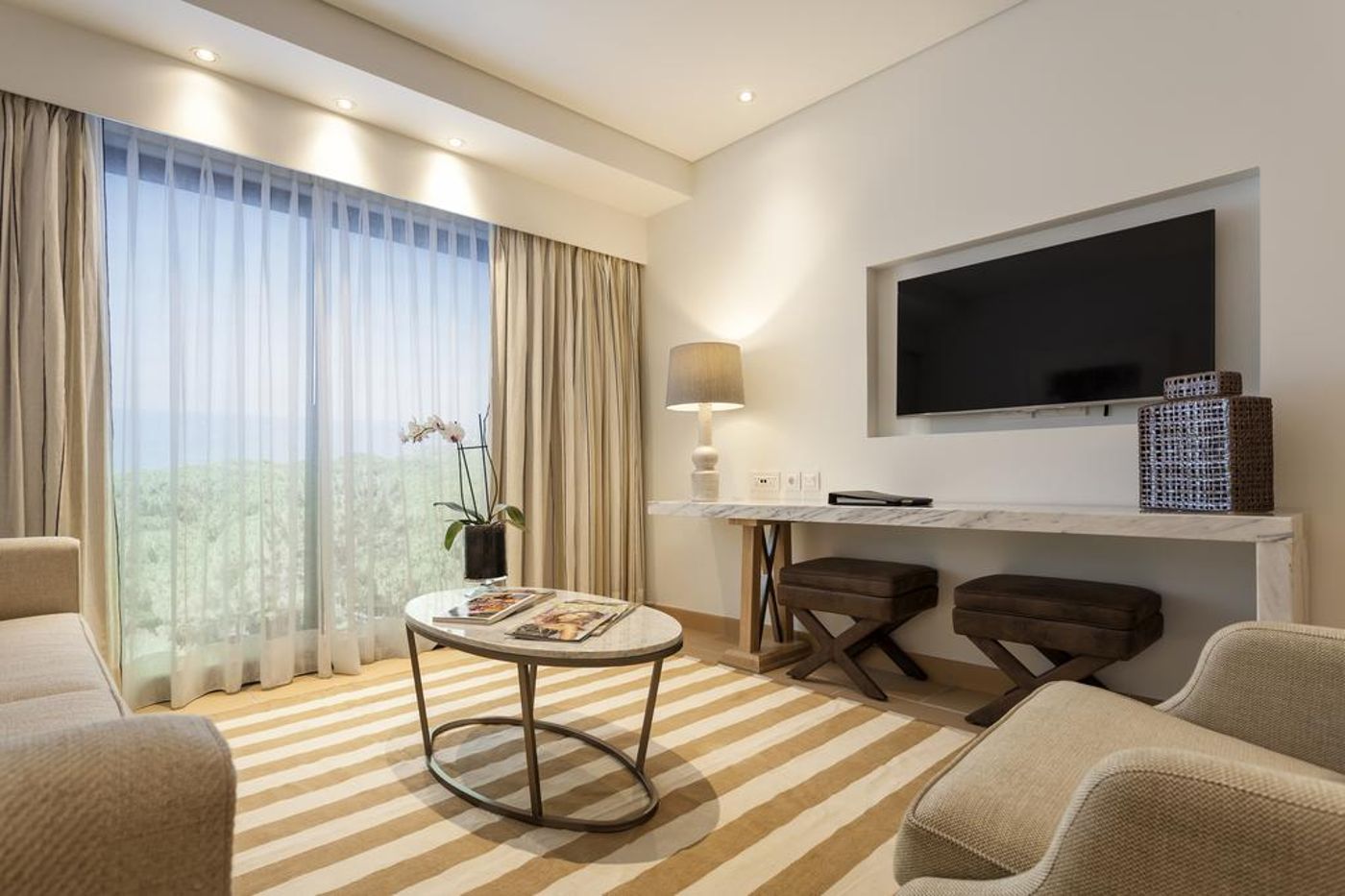 Pine Cliffs Ocean Suites