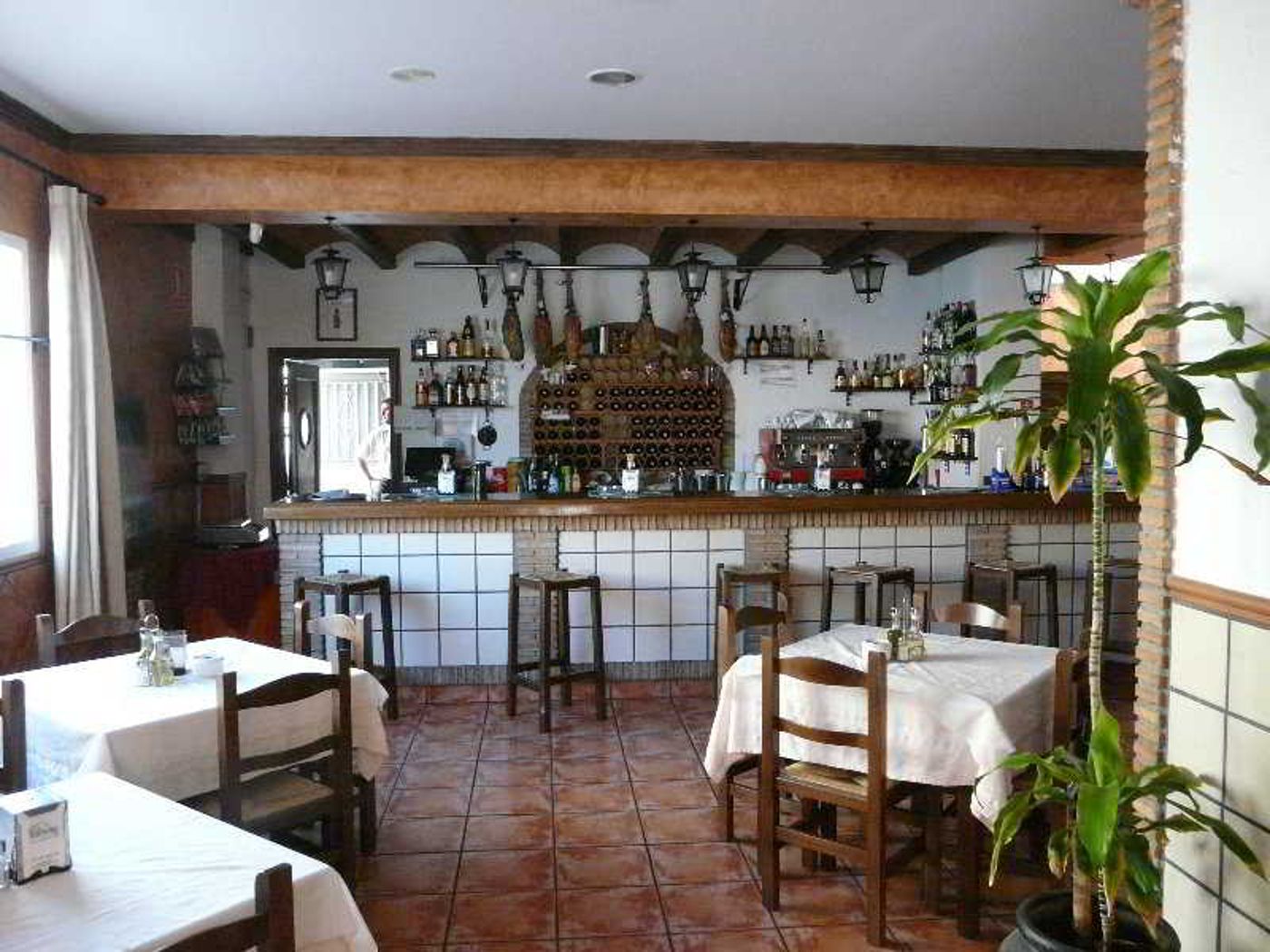 Apartamentos-Maracay-Restaurant-12