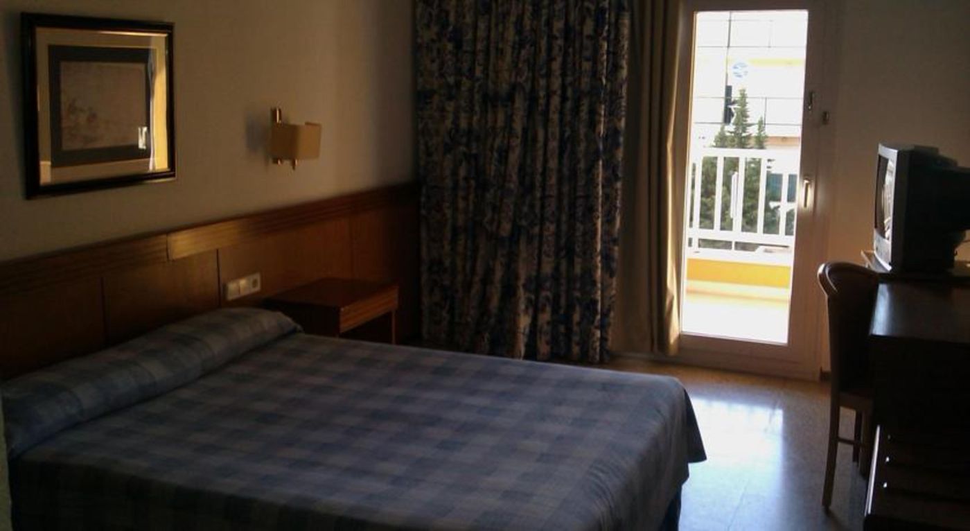 Prestige-Goya-Park-Room-33