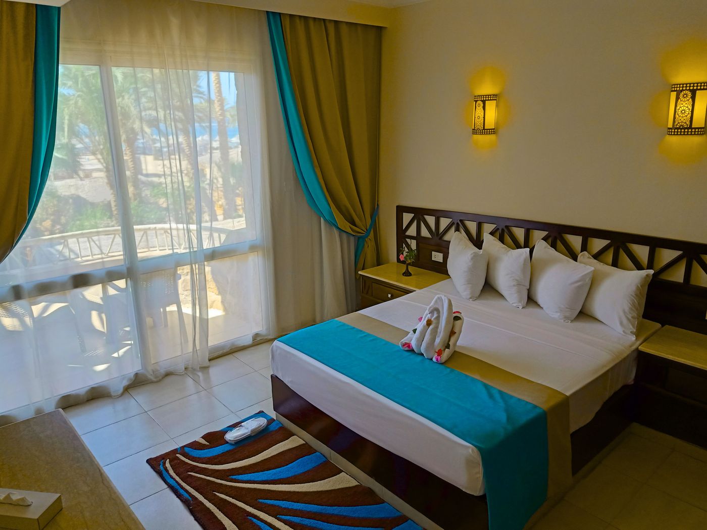 Utopia-Beach-Club-Room-36