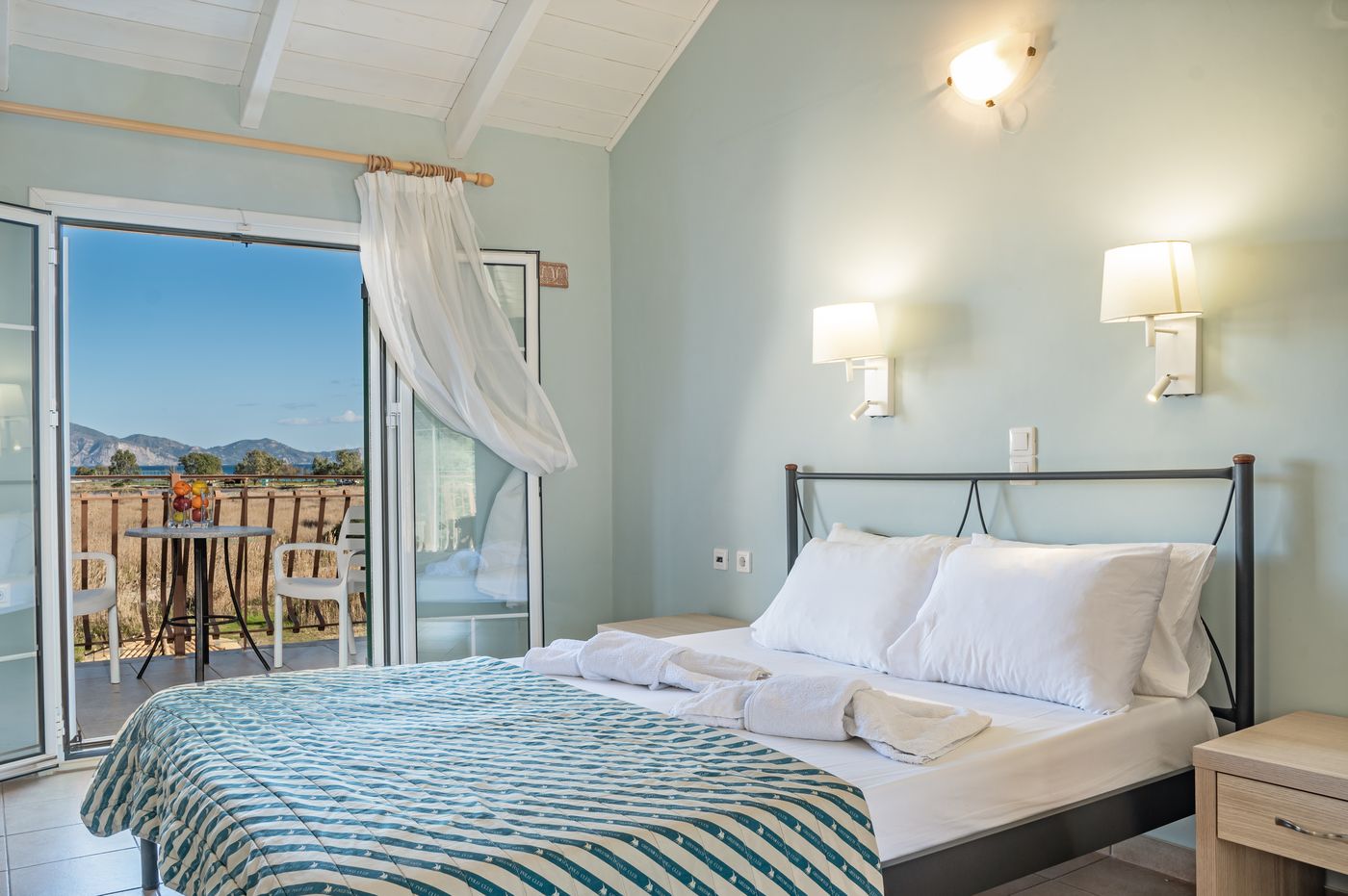 Herodotos-Studios-Room-17