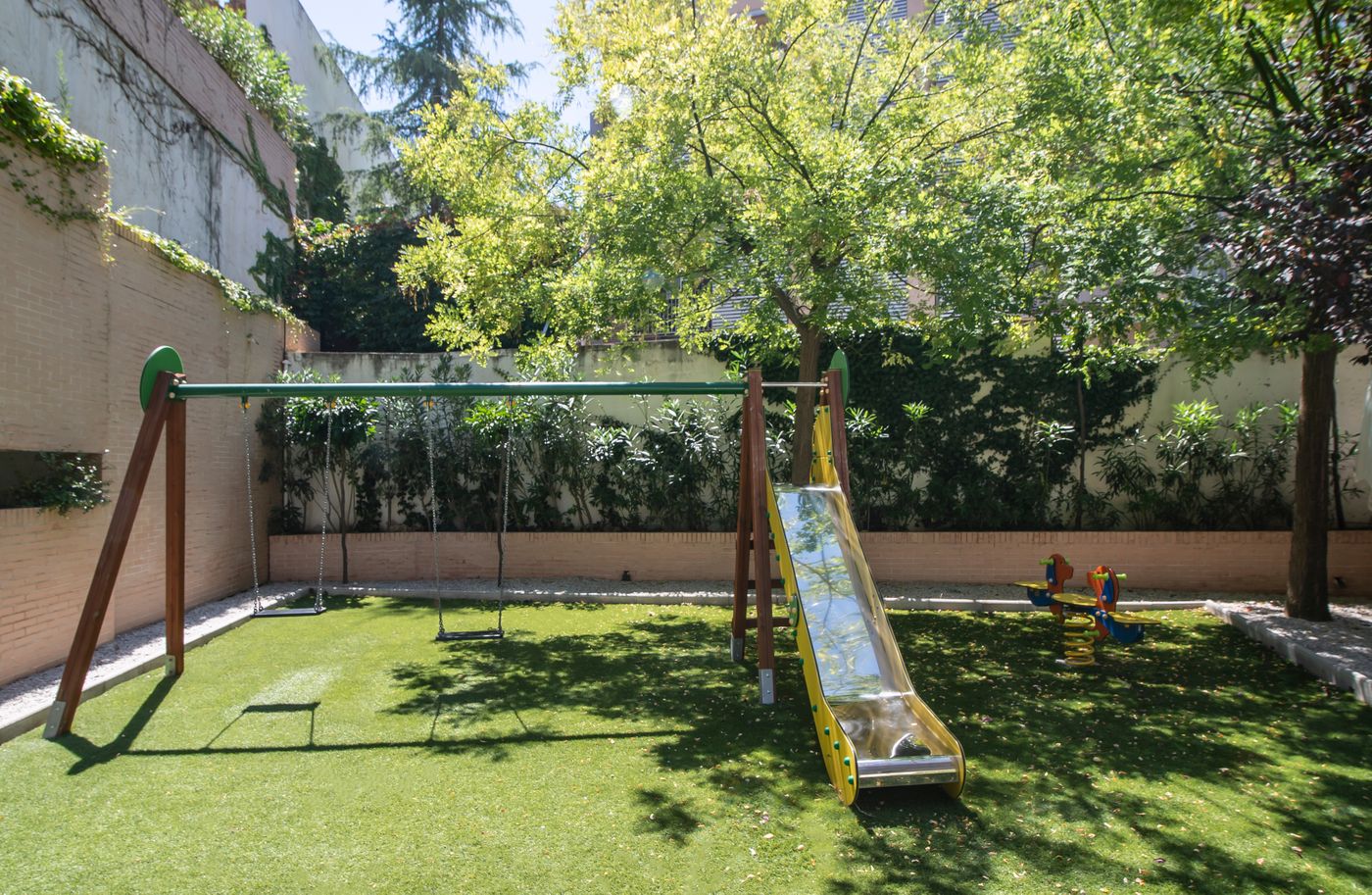 10.10.25 Hotel Granada by Pierre & Vacances