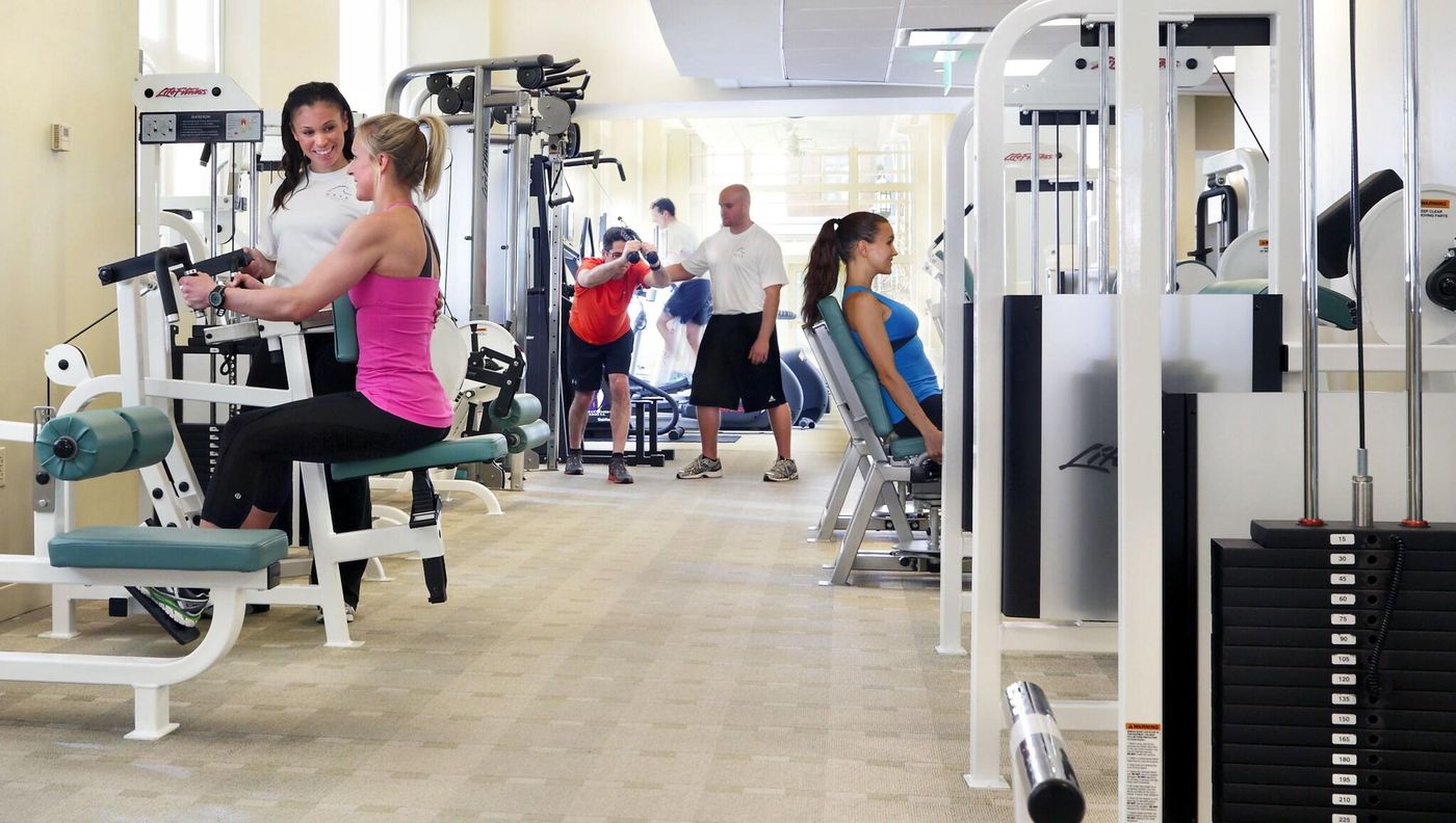 Seaport-Boston-Hotel-Sports-and-Entertainment-42