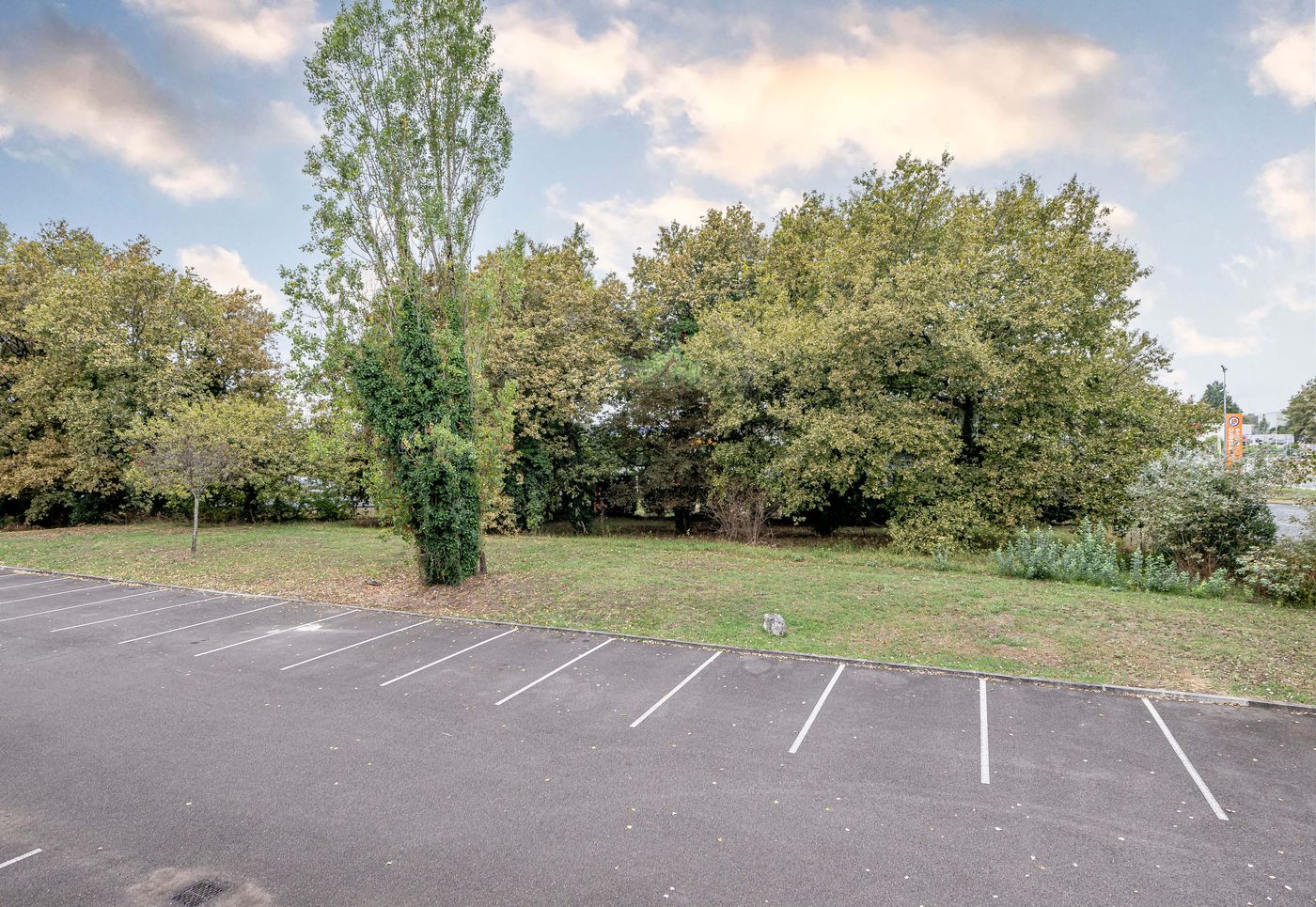 B&B HOTEL Bordeaux Sud - France - VILLENAVE D'ORNON - General view - 5