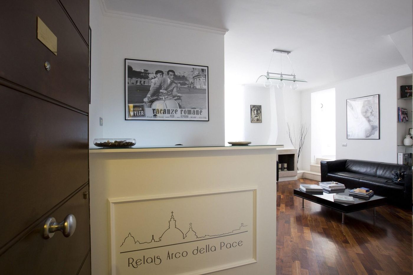 Relais-Arco-Della-Pace-Lobby-34