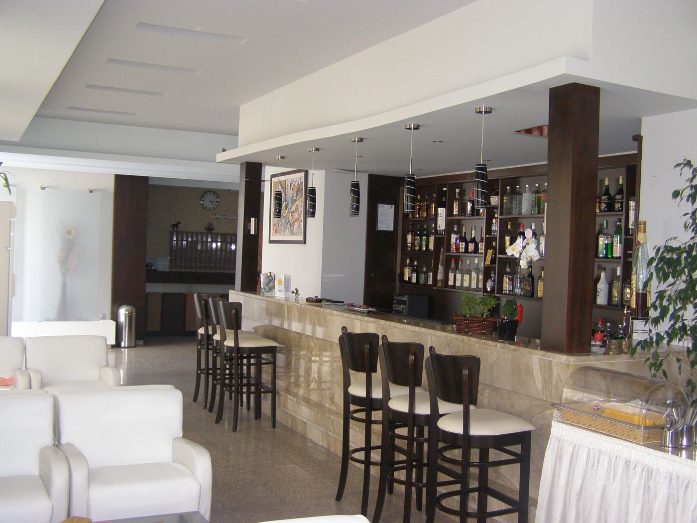 Paritsa-Lobby-7