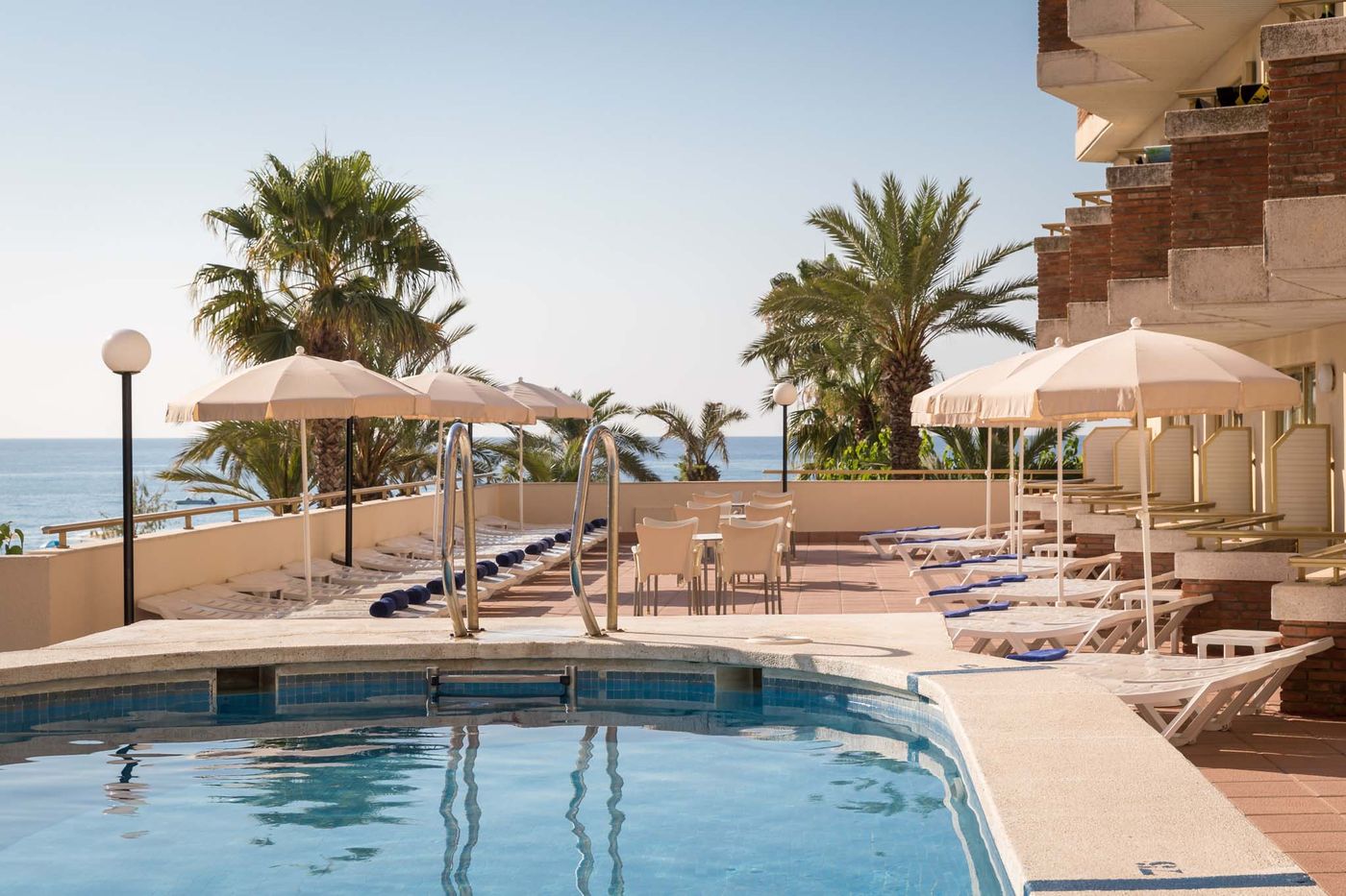 htop-Royal-Sun-Pool-5