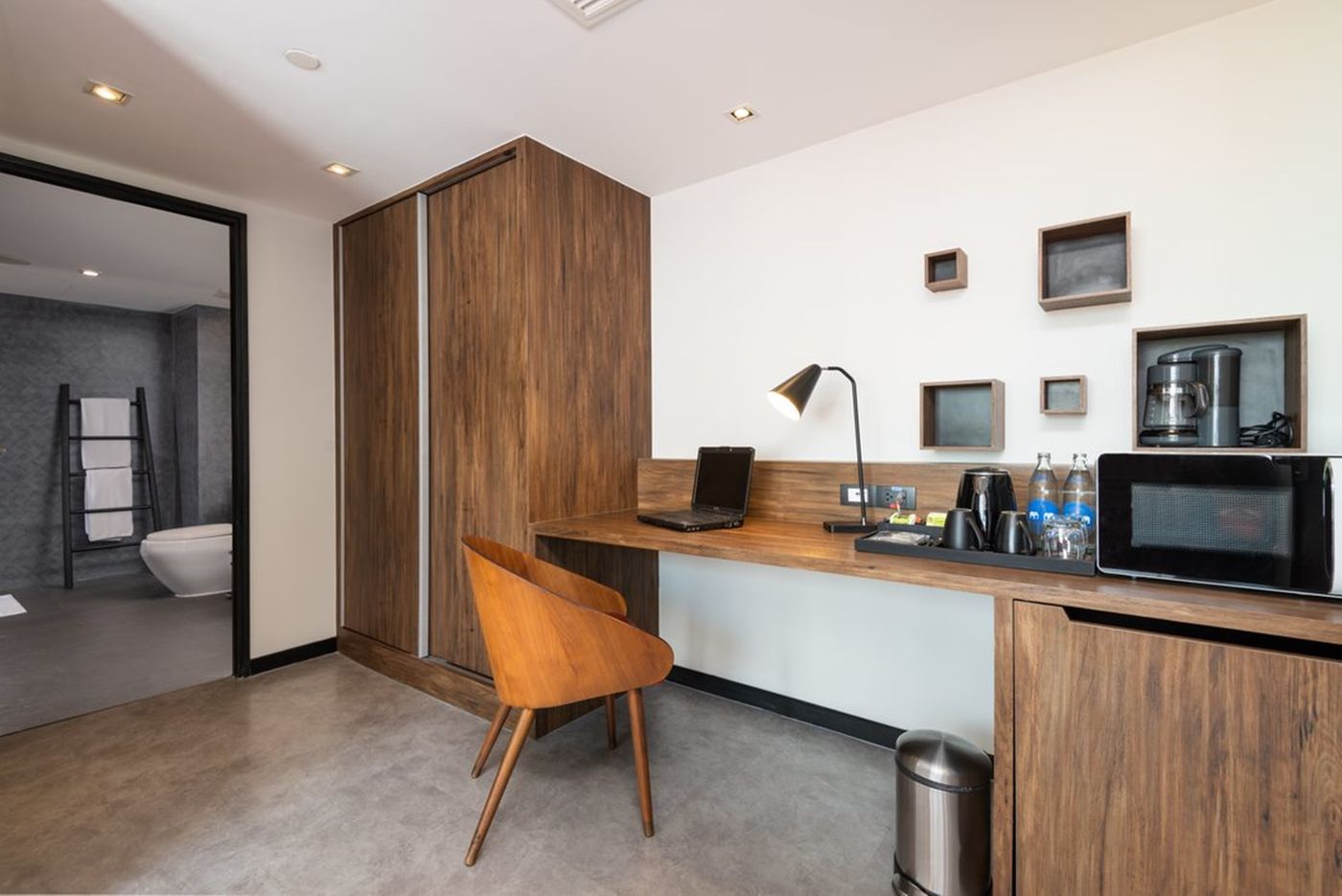 Maitria-Mode-Sukhumvit-15-Bangkok-Room-11