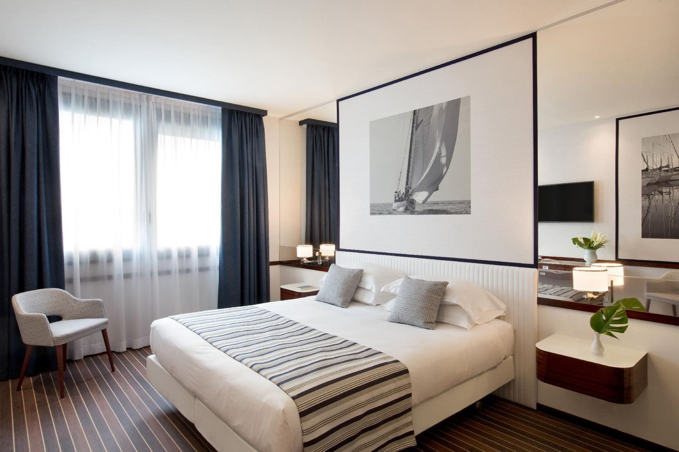 Starhotels President - Italy - GENOA - Room - 7
