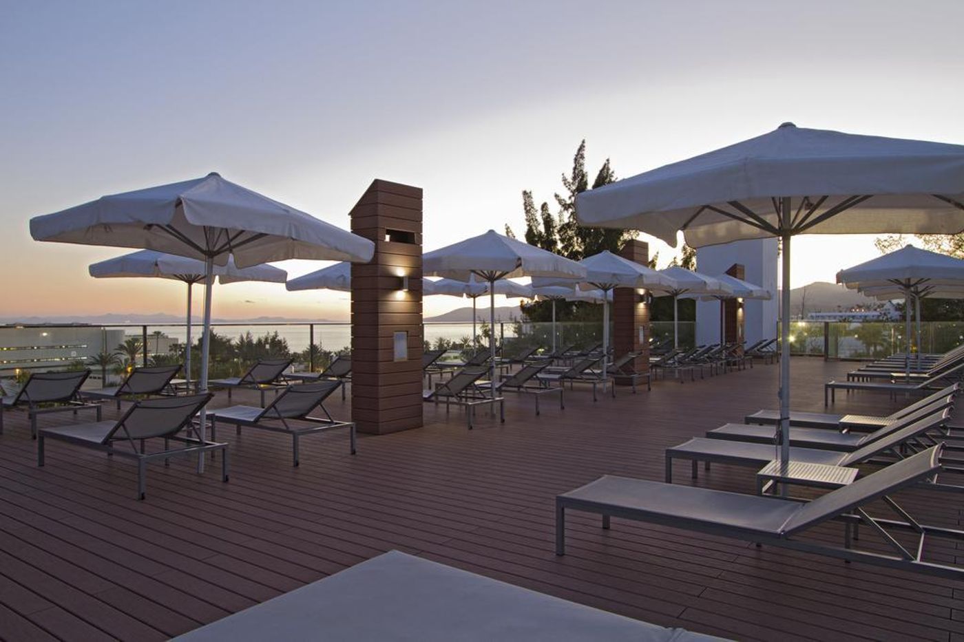 Plus-Fariones-Apartamentos-General-view-25