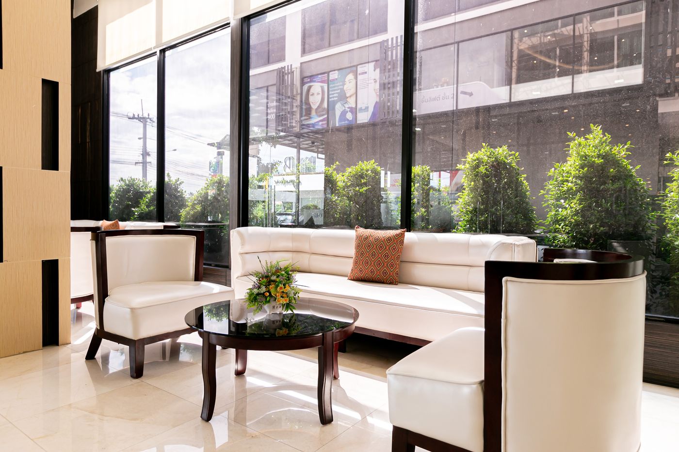 Grand-Ratchapruek-Hotel-by-ZUZU-Lobby-3