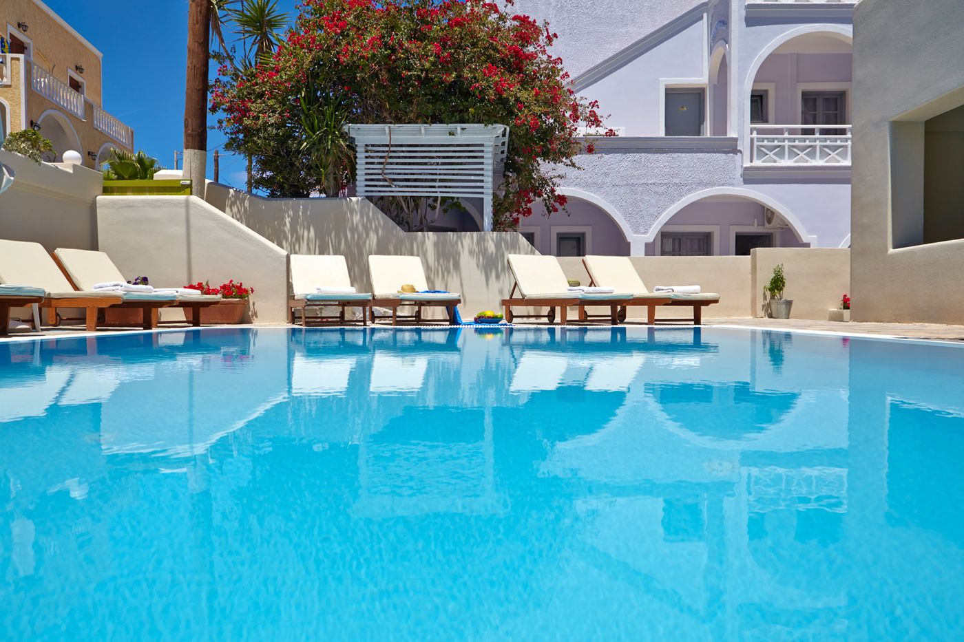 Studios-Marios-Pool-3