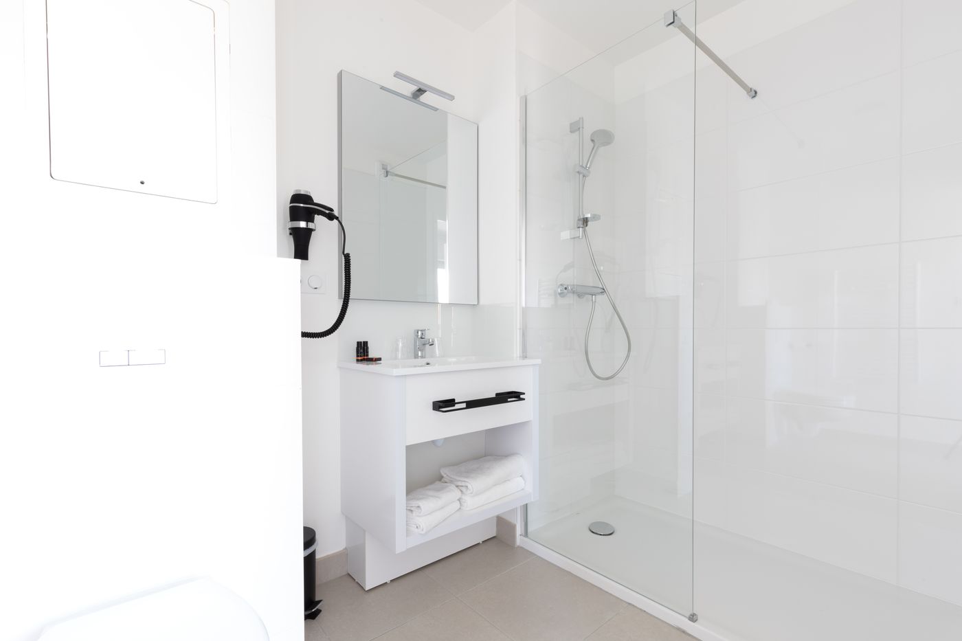 All-Suites-Massy-Palaiseau-Room-55