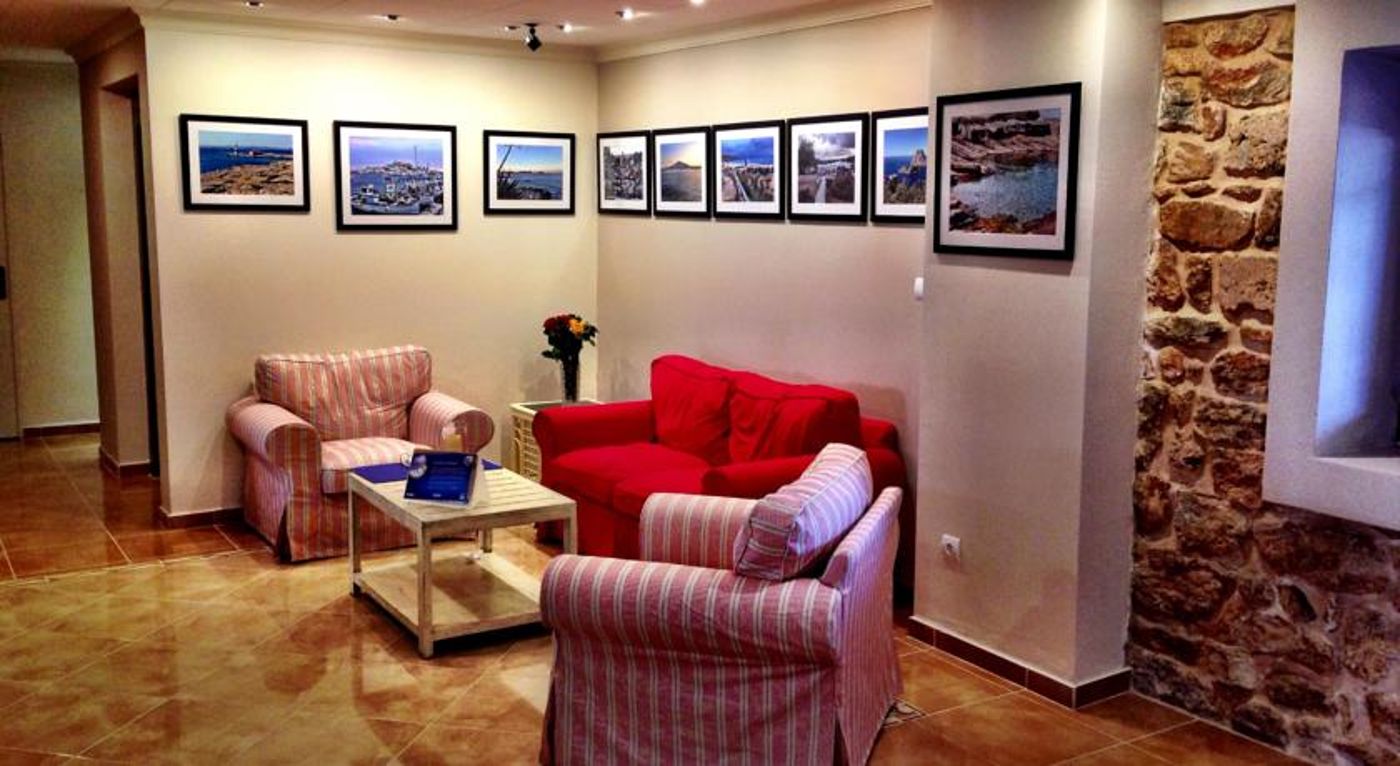 Mar-y-Huerta-Lobby-31