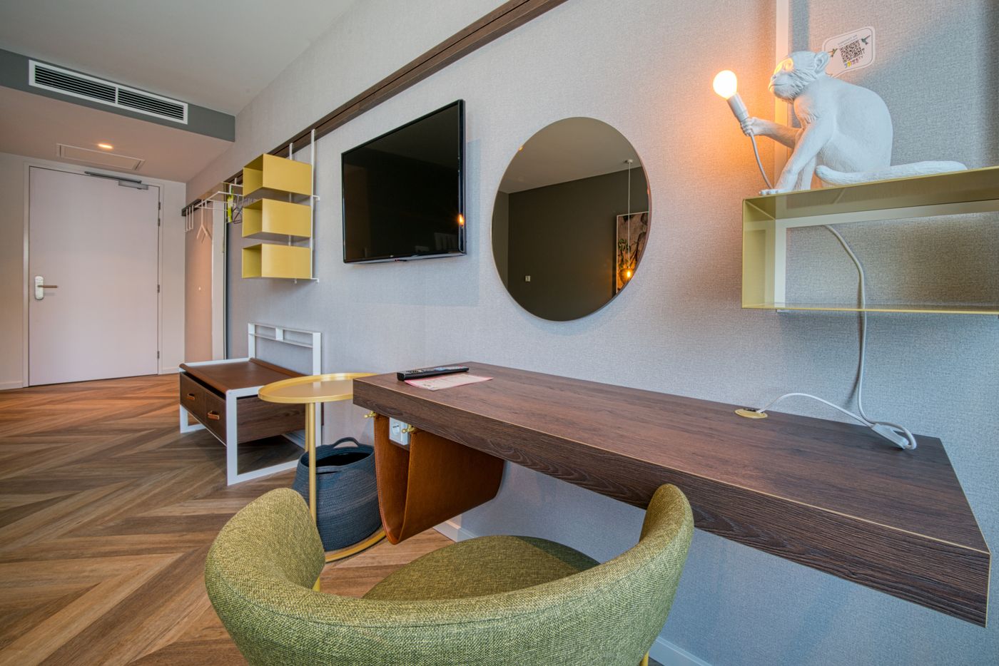 Ninetynine-Amsterdam-Airport--Trademark-Collection-Room-30