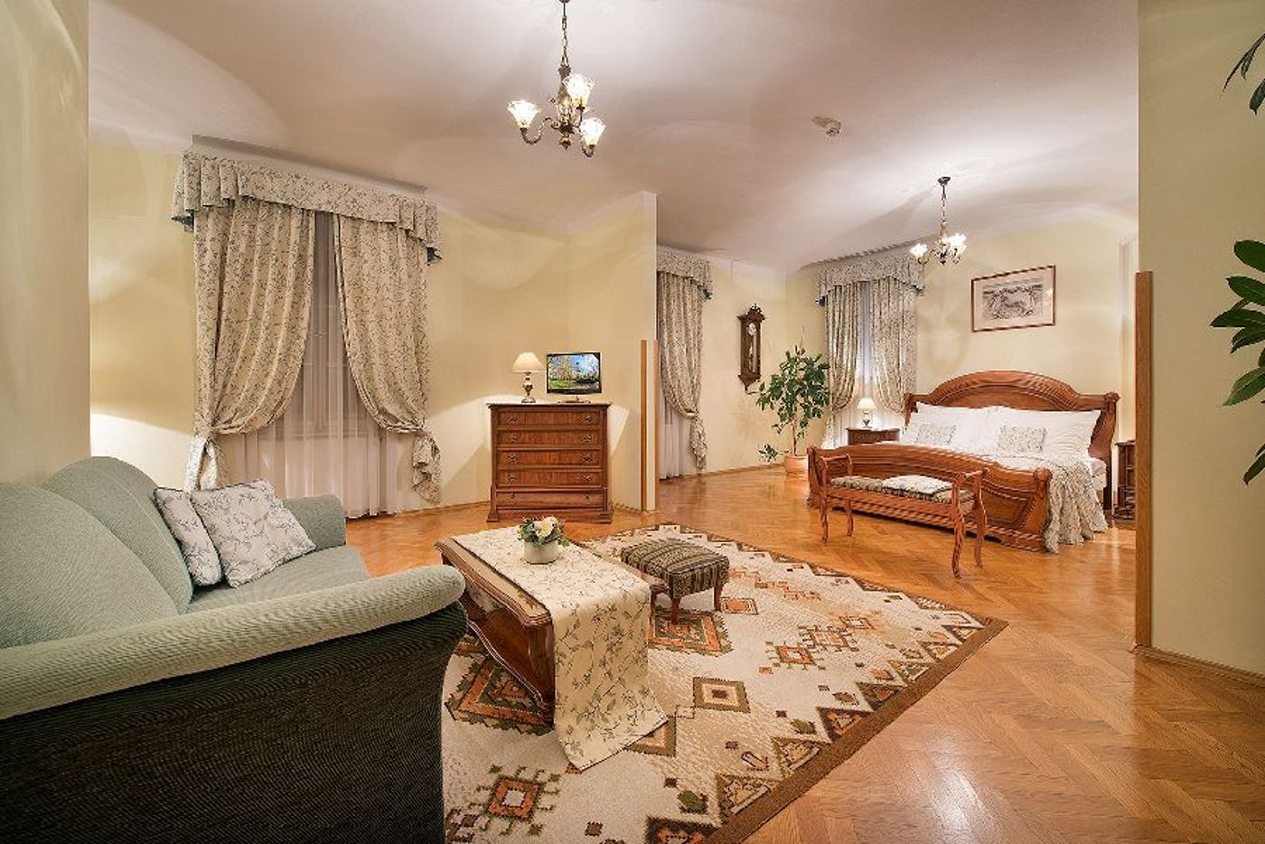 Boutique-Hotel-Constans-General-view-12