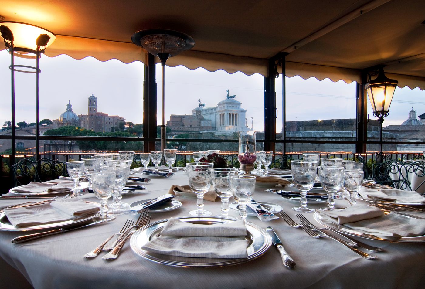 Hotel-Forum-Rome-Restaurant-69