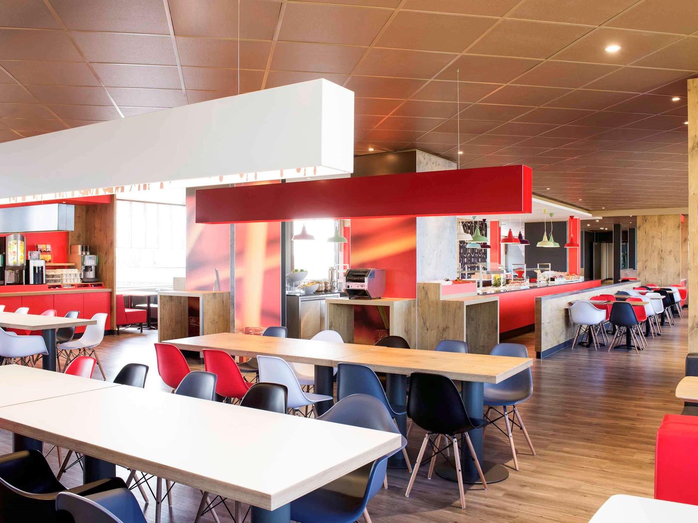 ibis-Schiphol-Amsterdam-Airport-Restaurant-52