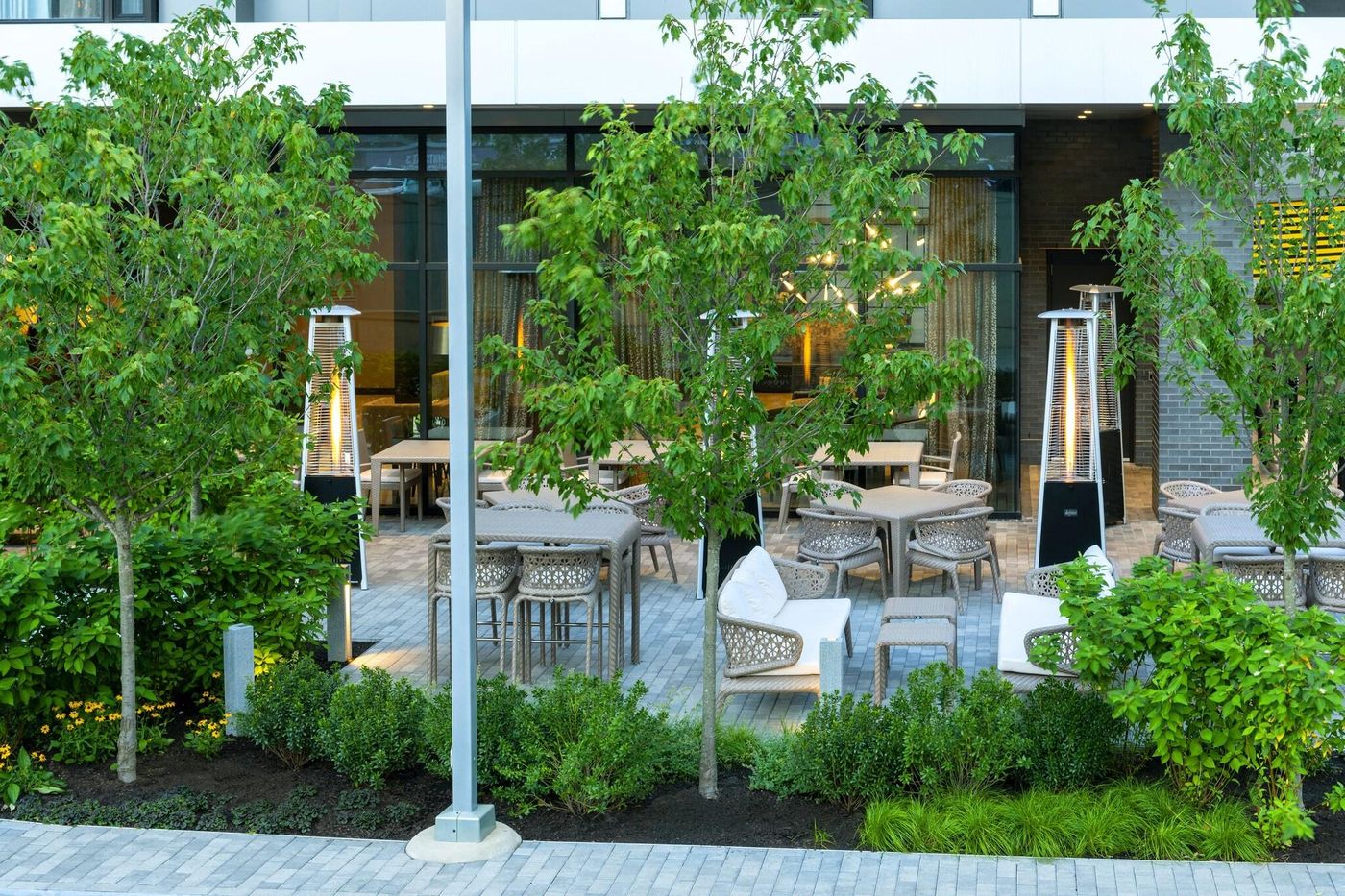 AC-Hotel-Boston-Downtown-Terrace-37