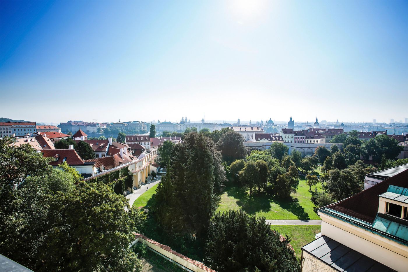 Luxury-Family-Hotel-Royal-Palace-Lobby-10