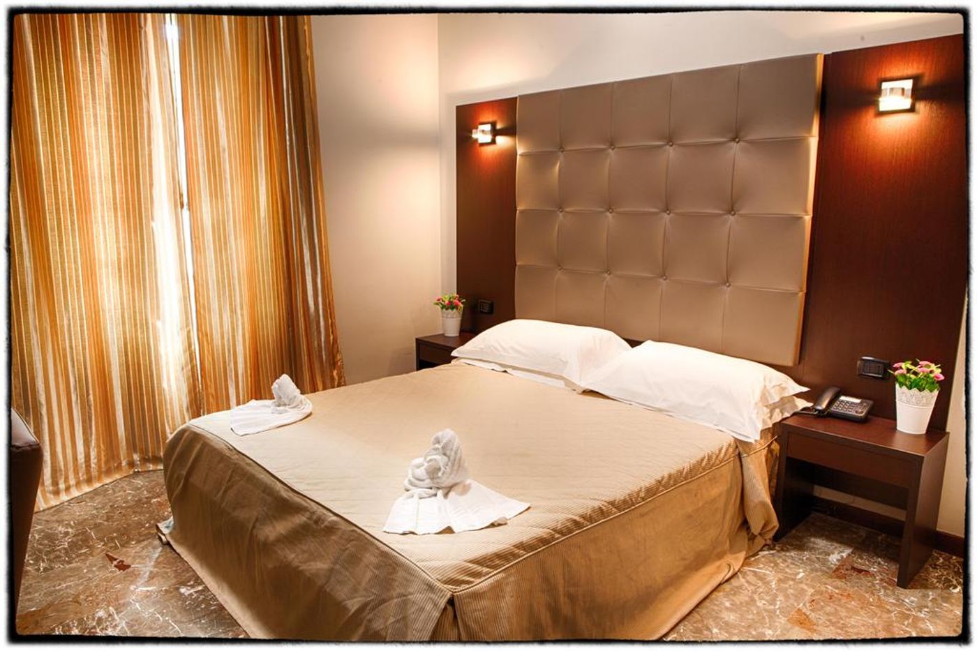 D'Este-Italy-ROME-Room-9