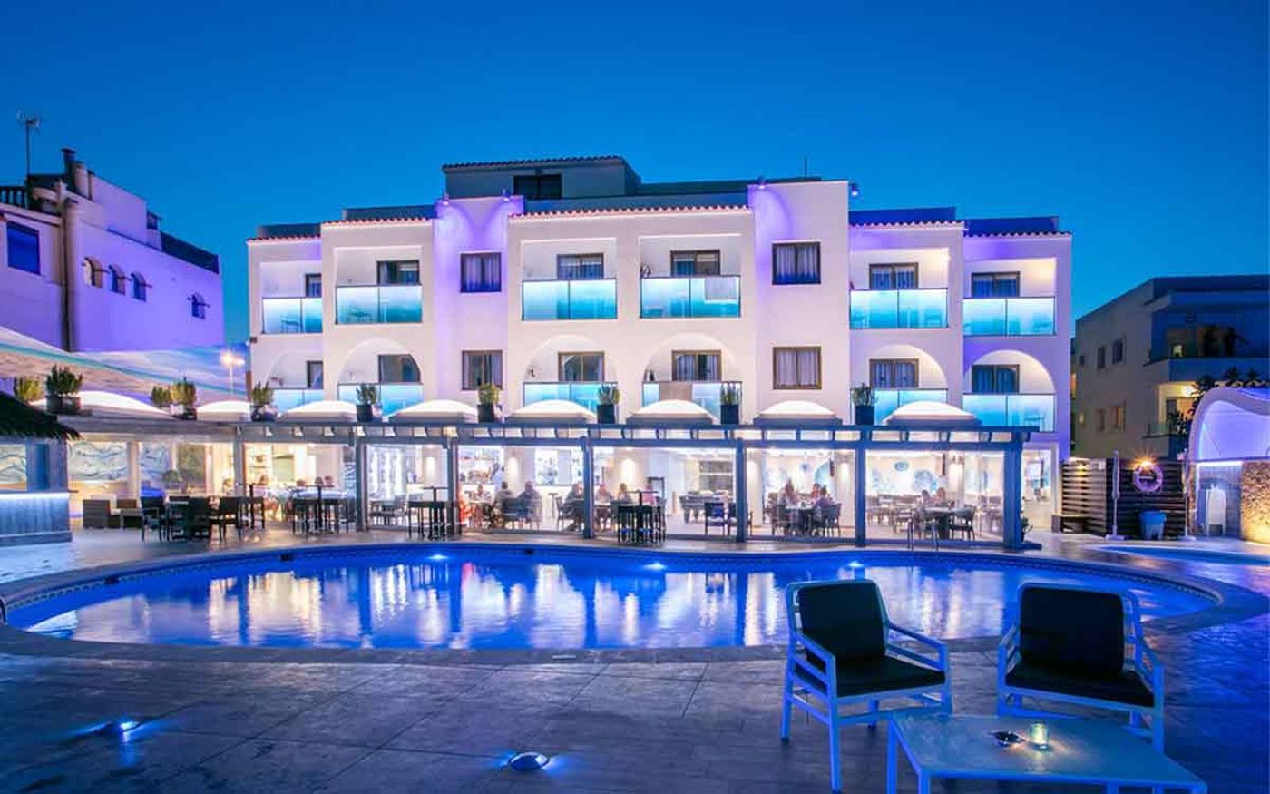 Sal Rossa Apartments