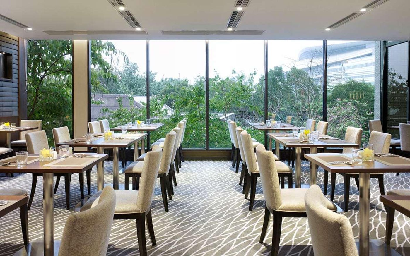 The-Harbourview-Hong-Kong-Restaurant-3