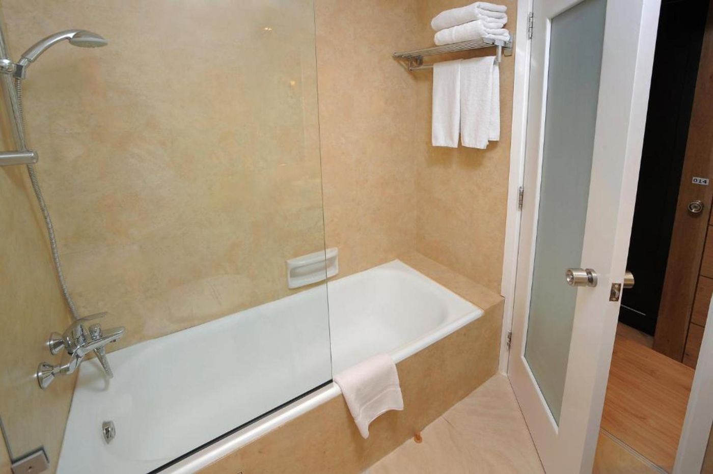 Elias-Beach-Hotel-Room-21