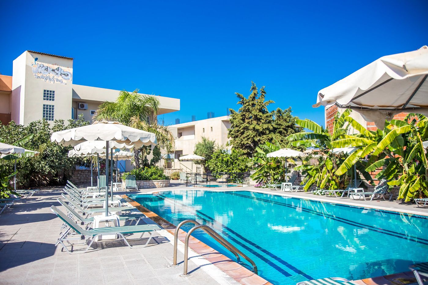 Vickys-Studios-Terrace-2