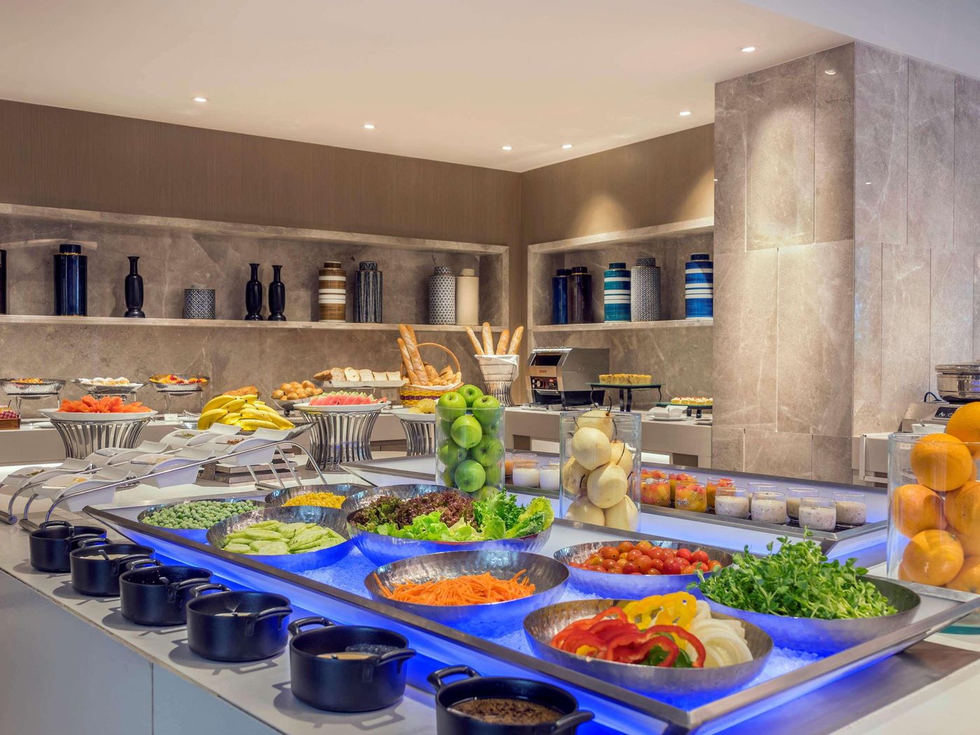 Novotel-Phuket-City--Phokeethra-Restaurant-31