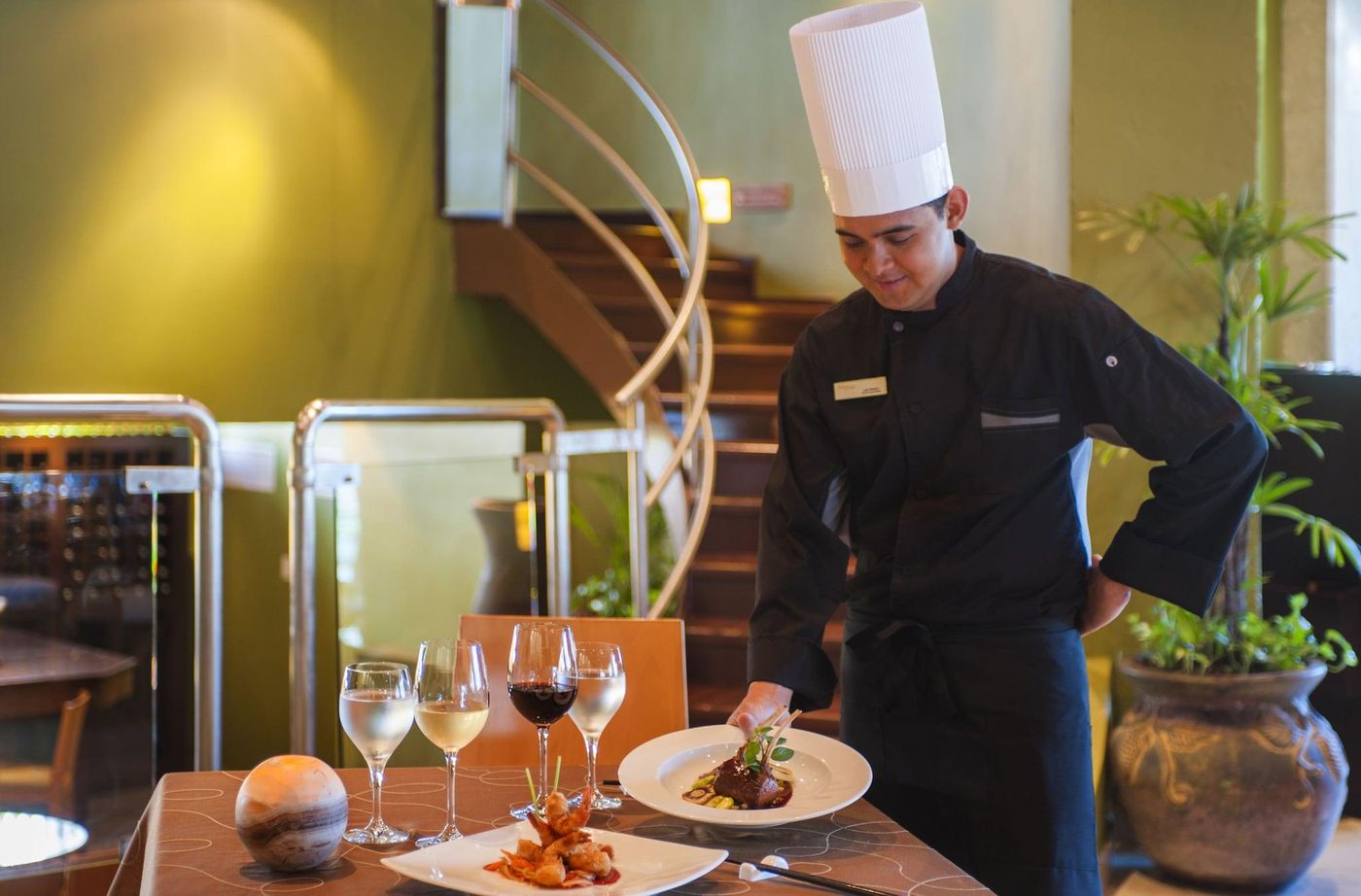 Hilton-Playa-del-Carmen-All-inclusive--The-Royal--Restaurant-61