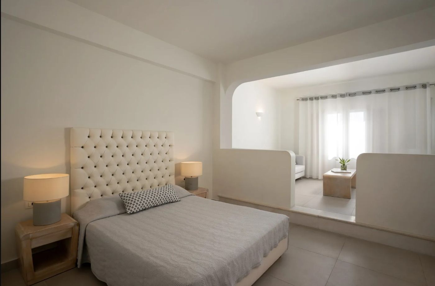 Santorini-Palace-Room-13