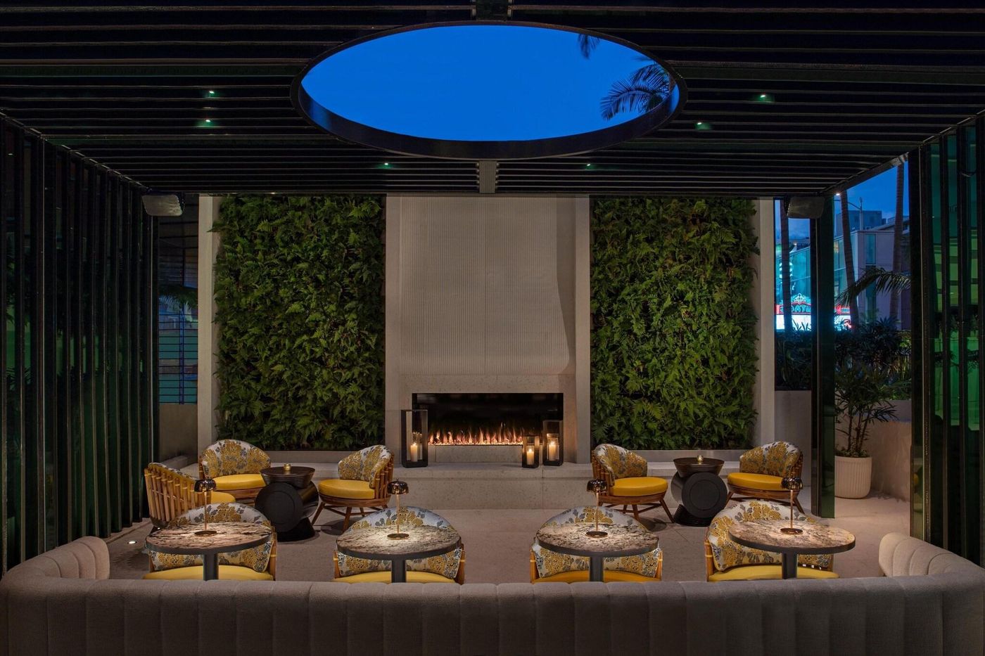 W-Hollywood-Restaurant-60