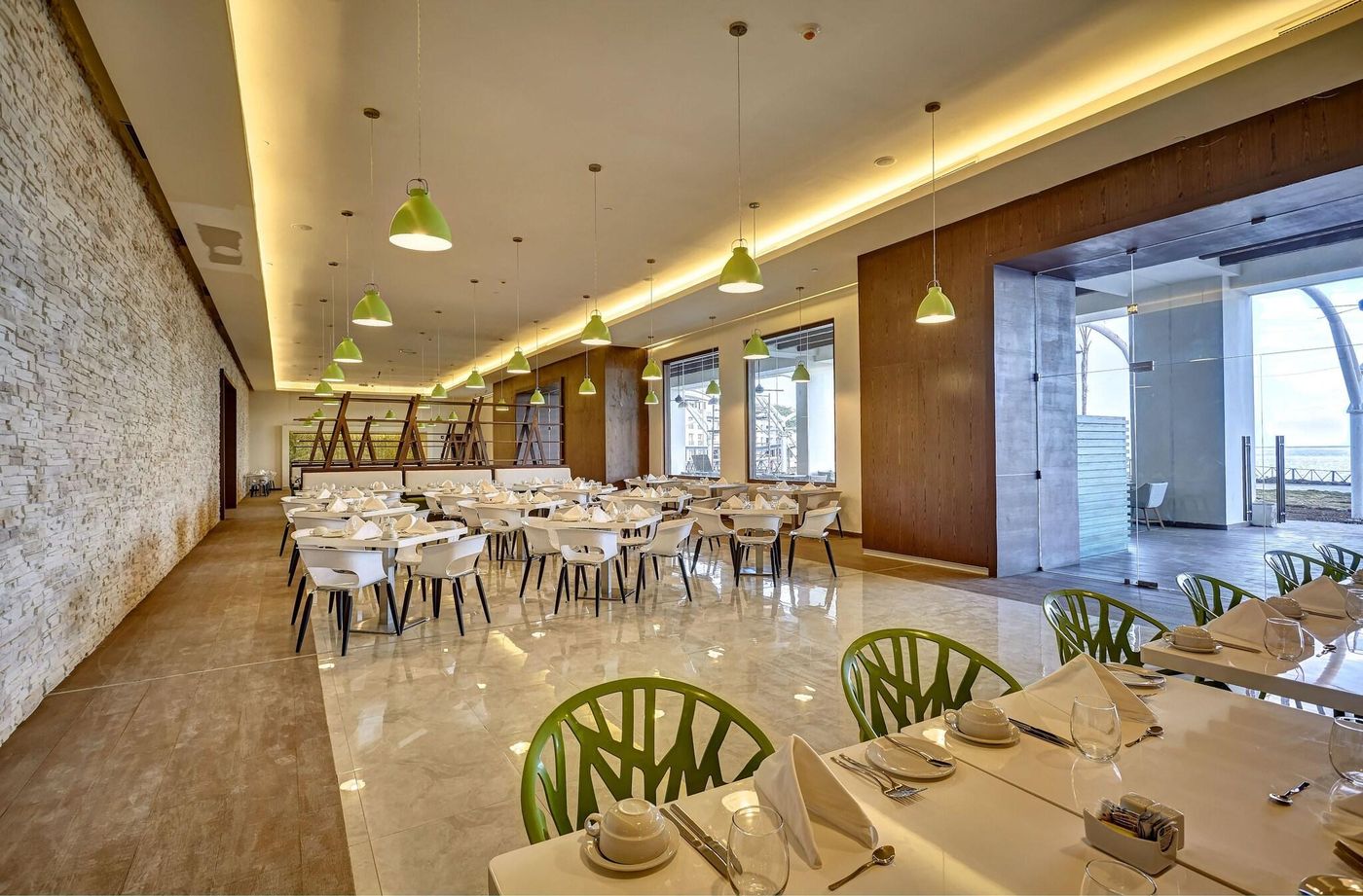 Royalton-Negril-Resort---Spa-All-Inclusive-Restaurant-46