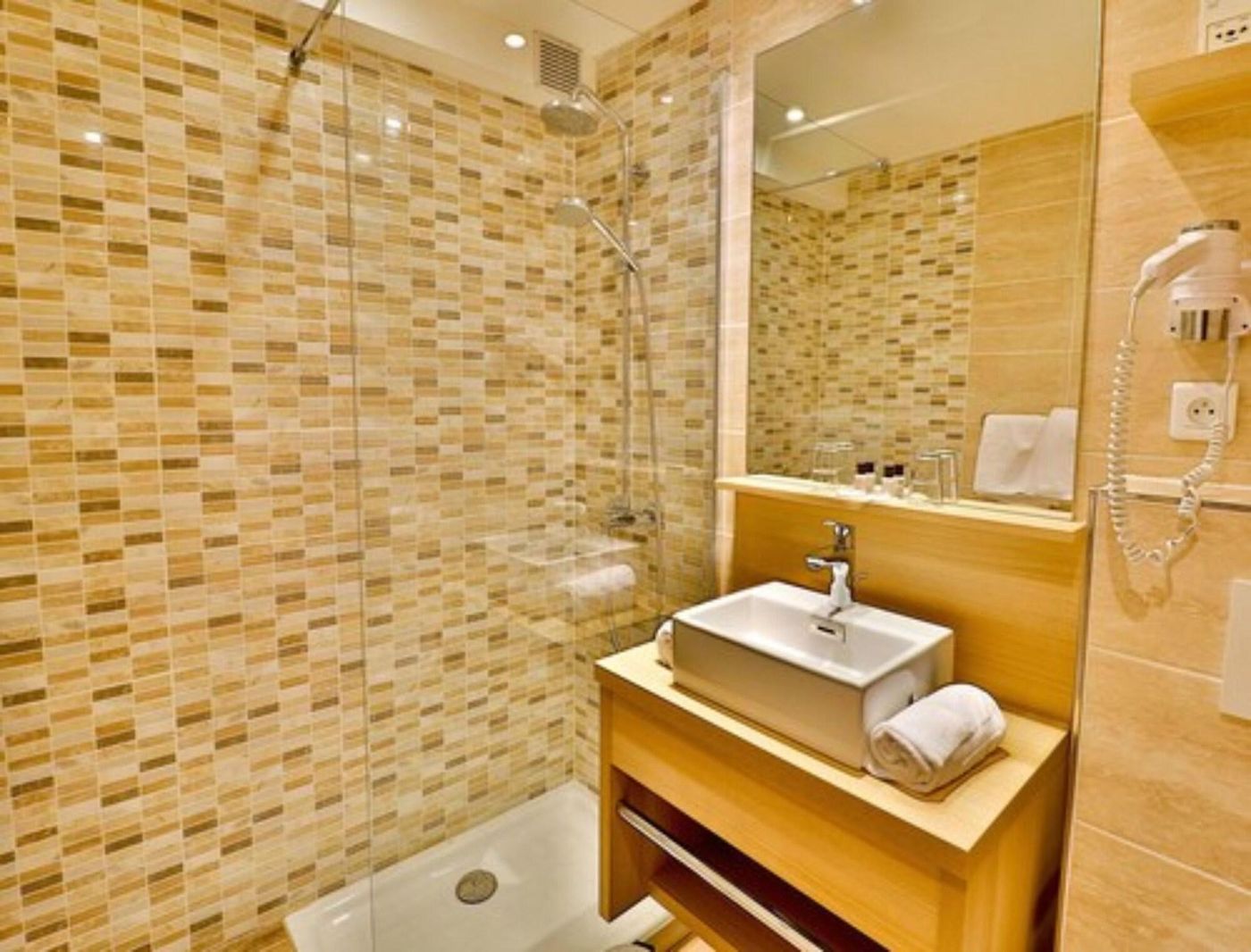 Hotel-Le-Petit-Prince-Room-30