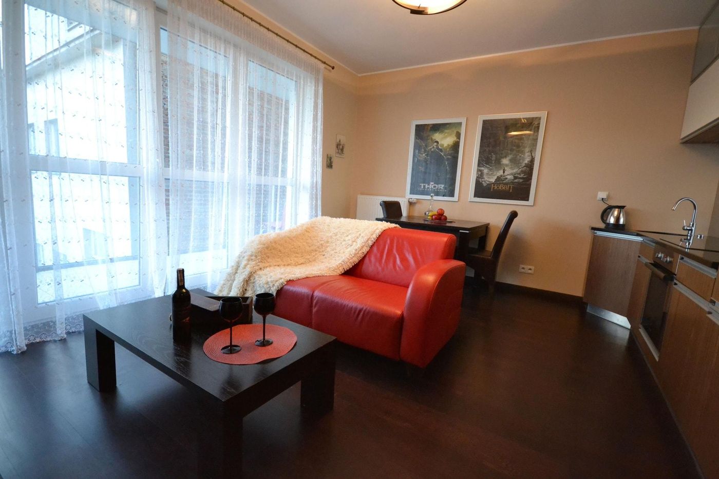 Senator-Warsaw-Apartments-Room-19