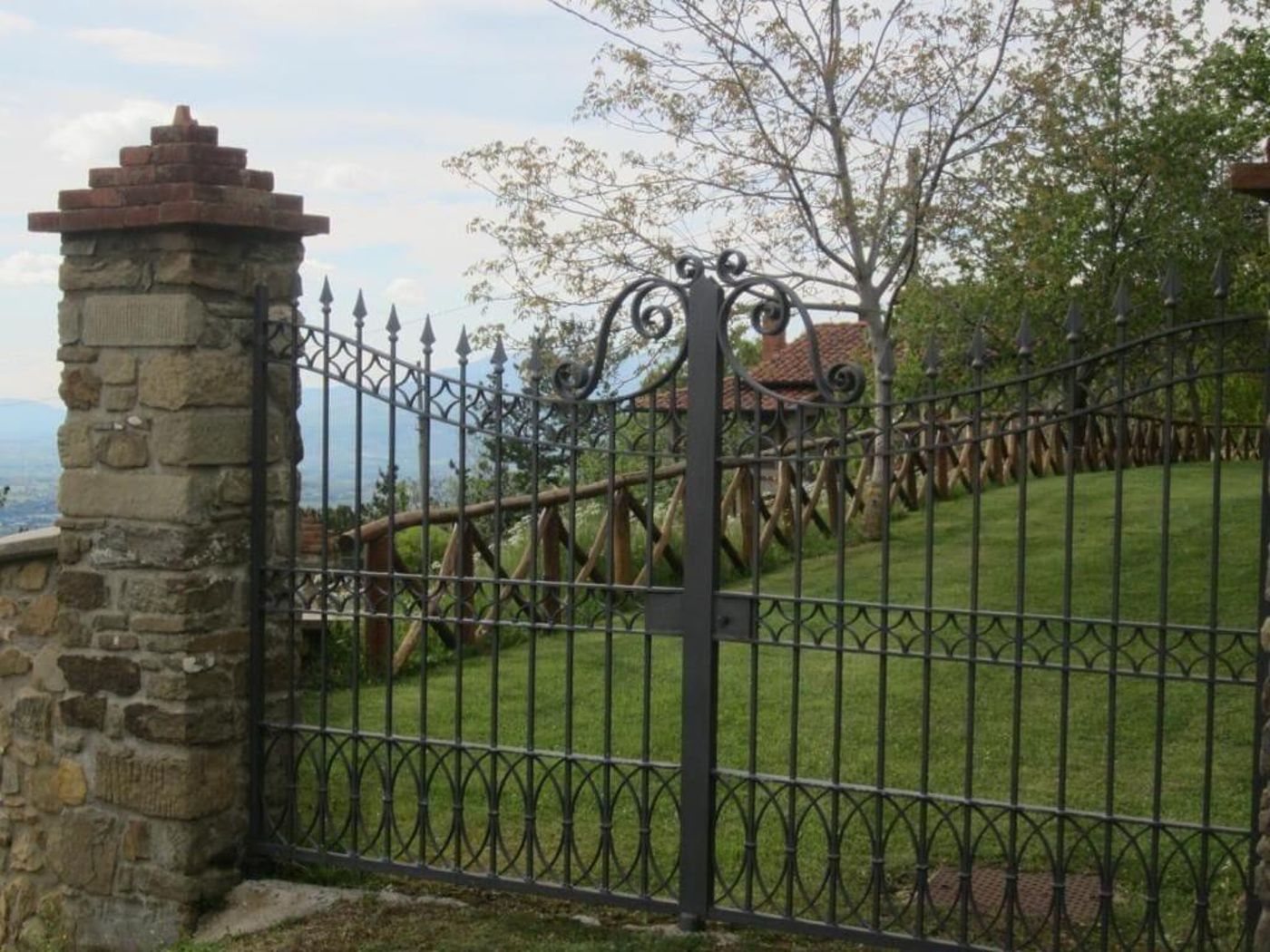 Bed-And-Breakfast-Country-Hill-General-view-15