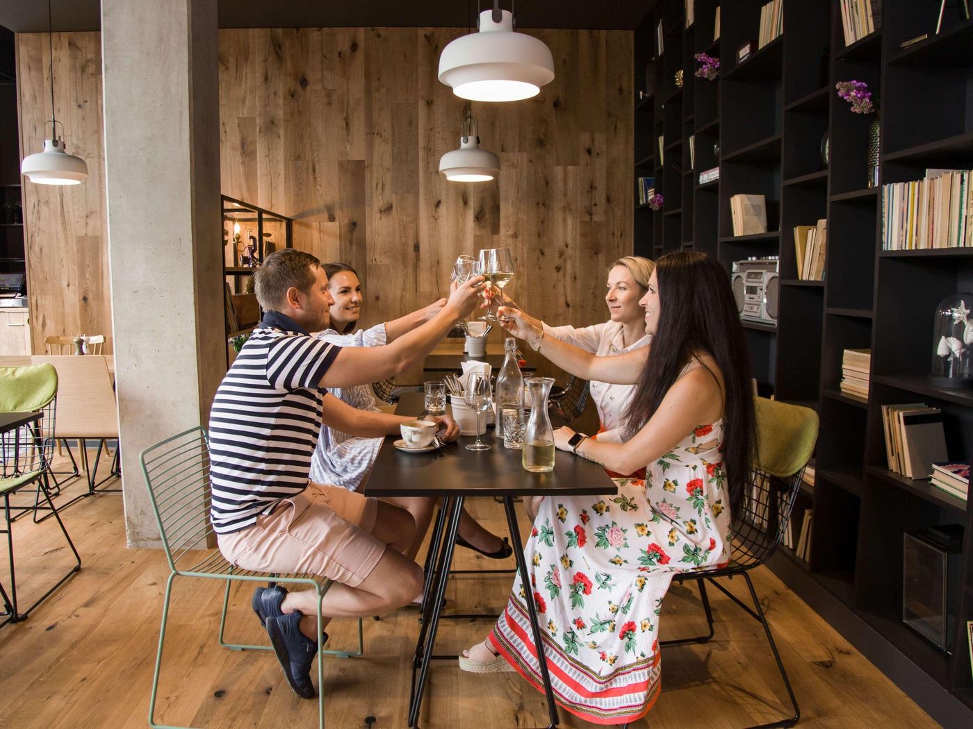 ibis-Tallinn-Center-Restaurant-13