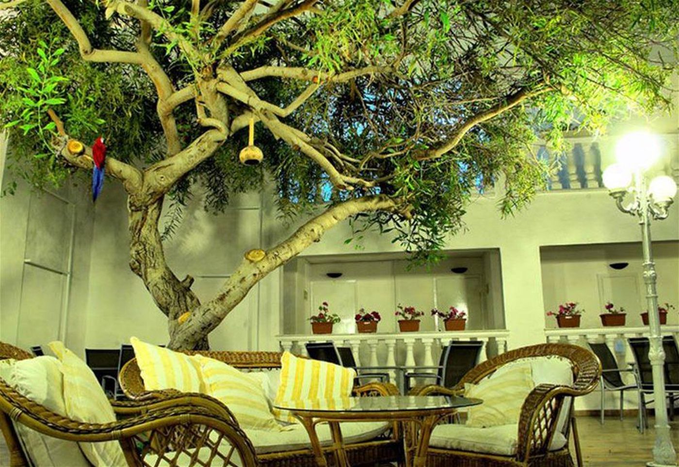 Golden-Gate-General-view-11