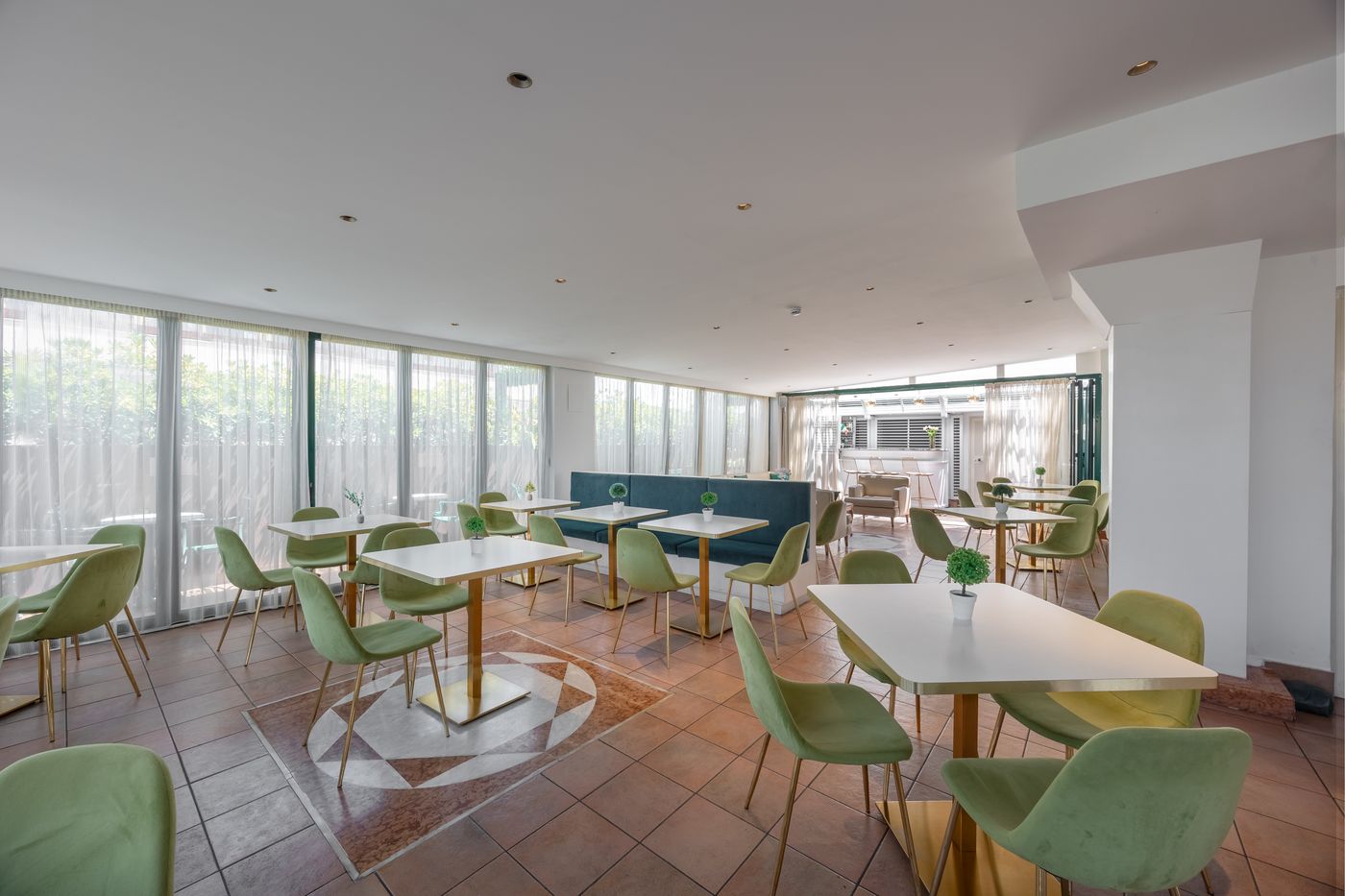 Palladium-Palace-Restaurant-16