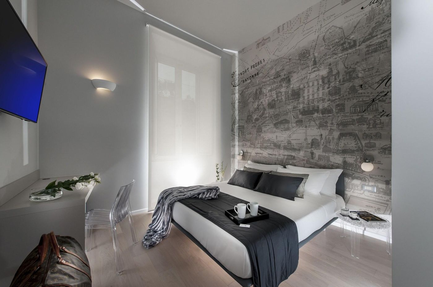 Colosseum Corner-Italy-Rome-General view-9